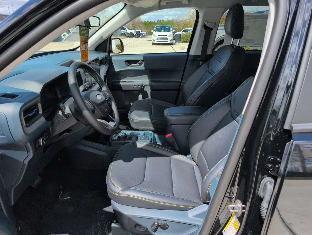 New 2026 Black Ford Lobo Standard image 5