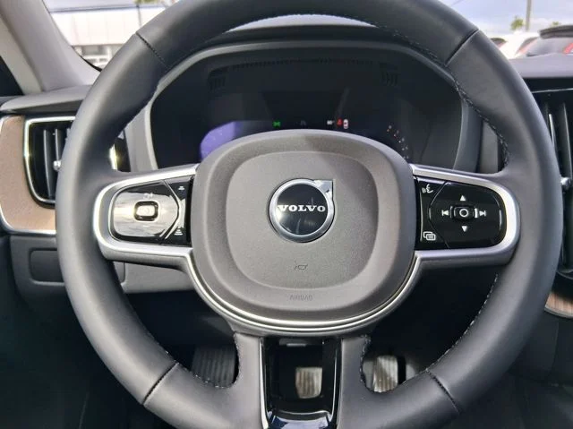 New 2026 Crystal White Volvo Plus image 8