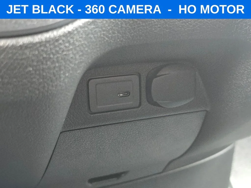 New 2026 Jet Black Mercedes-Benz Cargo 170 WB image 27