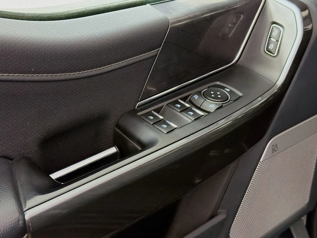 Used 2021 Black Ford XL image 20
