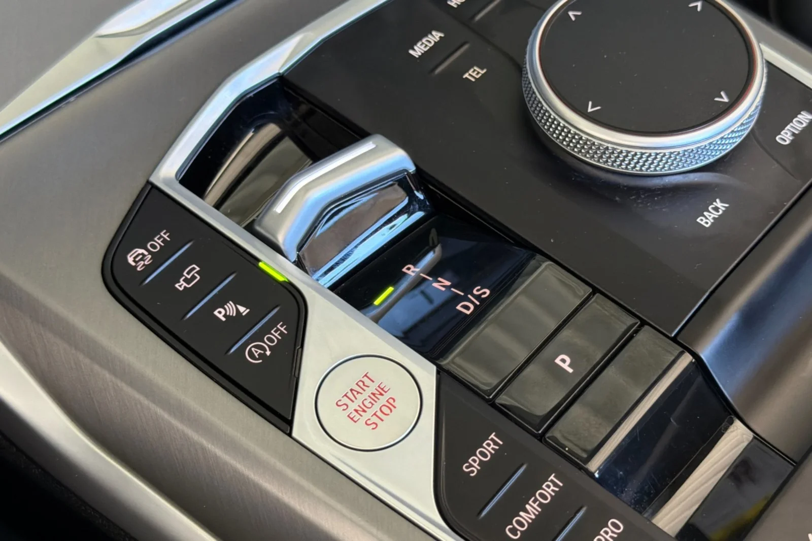 Used 2025 Cape York Green Metallic BMW M440i xDrive image 21
