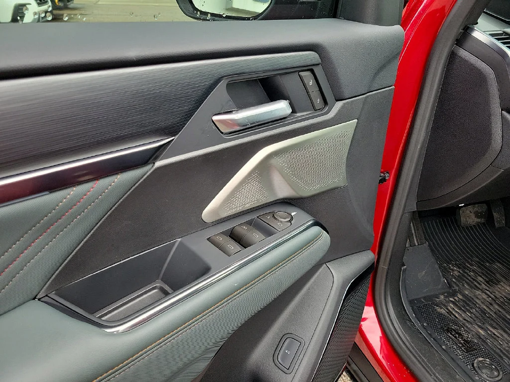 2027 GMC Acadia AT4 - Photo 18