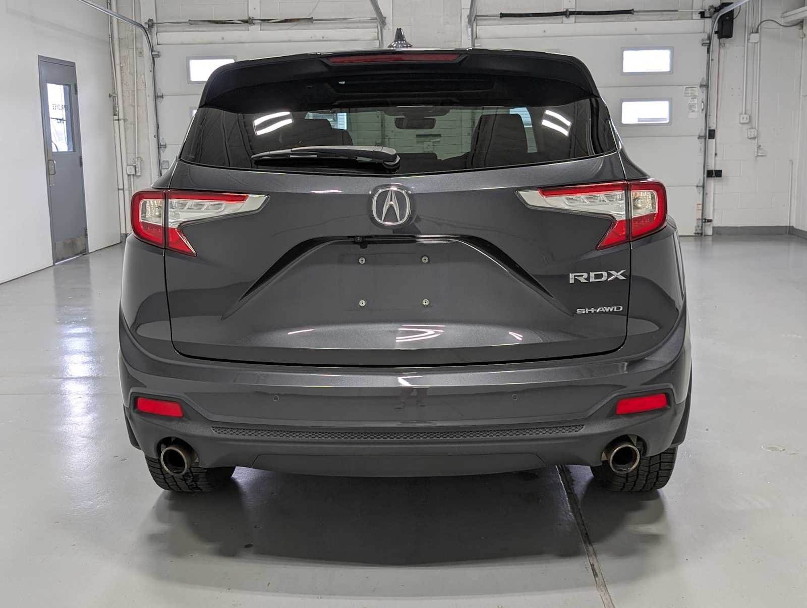 Used 2019 Gunmetal Metallic Acura w/Technology Pkg image 9