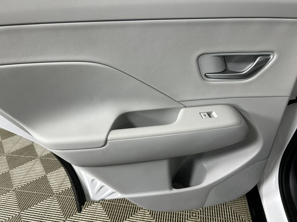 Used 2024 White Hyundai Limited image 16