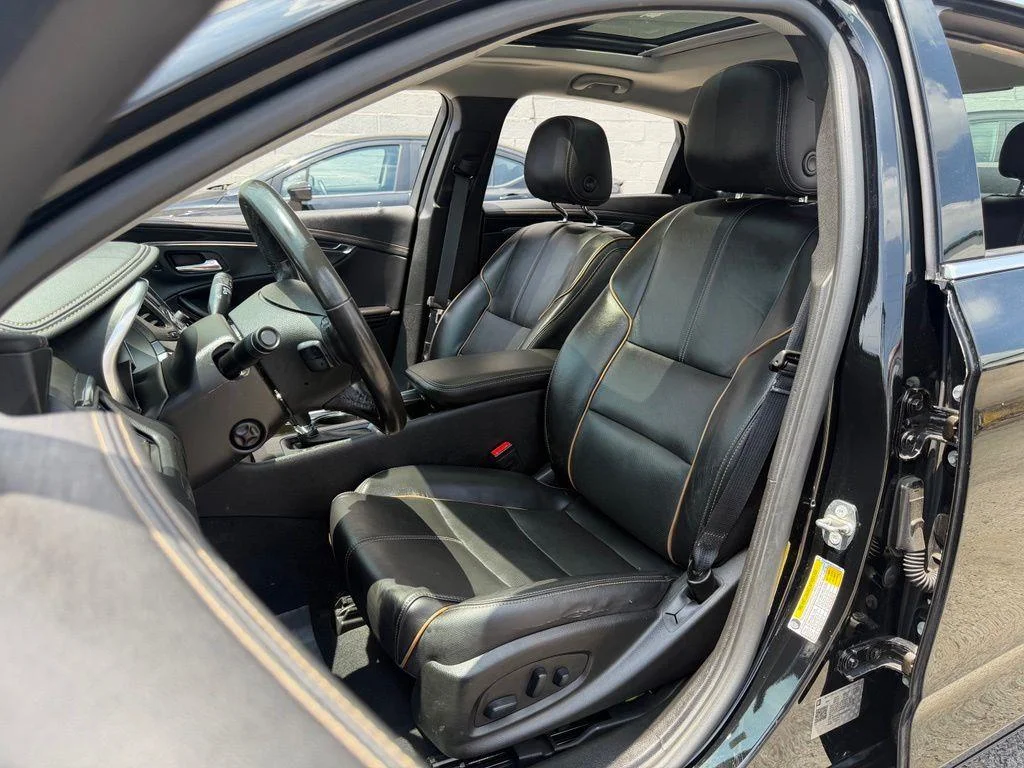 Used 2019 Black Chevrolet Premier image 17