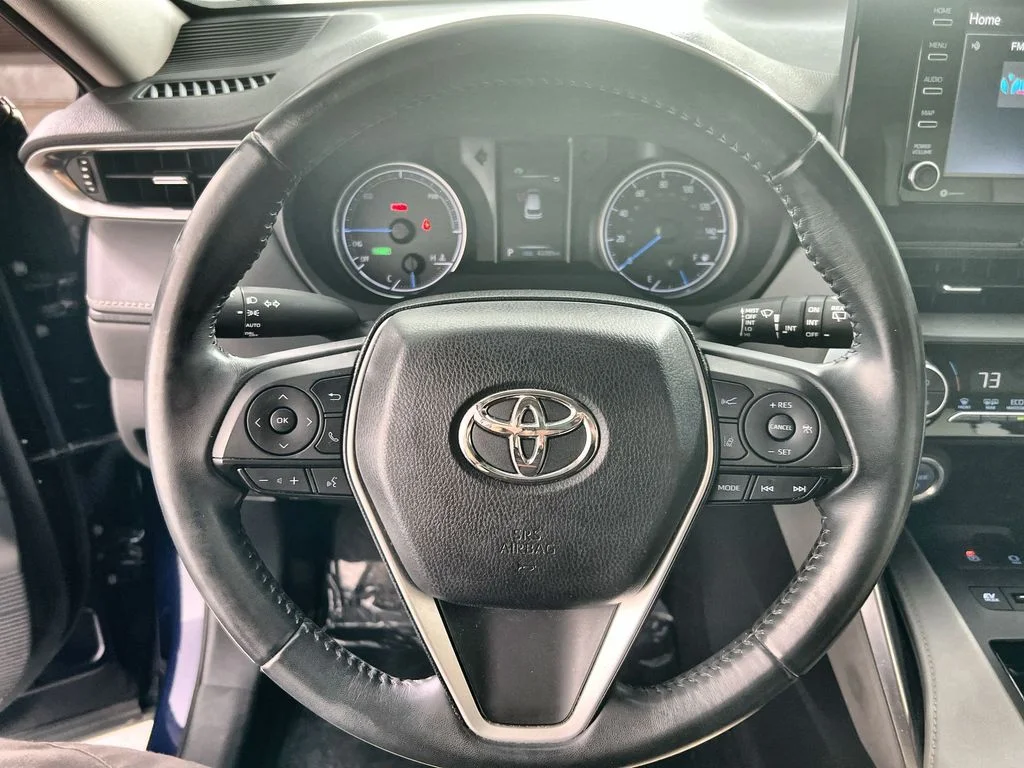 Used 2022  Toyota LE image 11