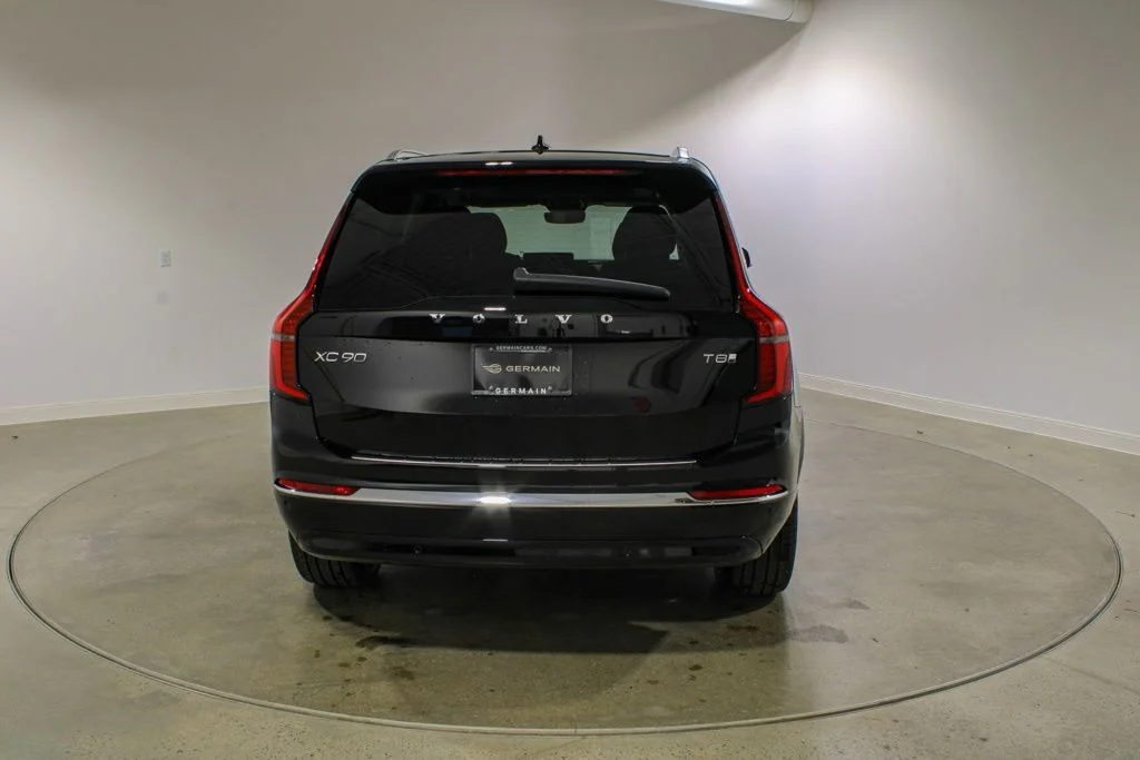 New 2026 Onyx Black Metallic Volvo T8 Ultra image 4