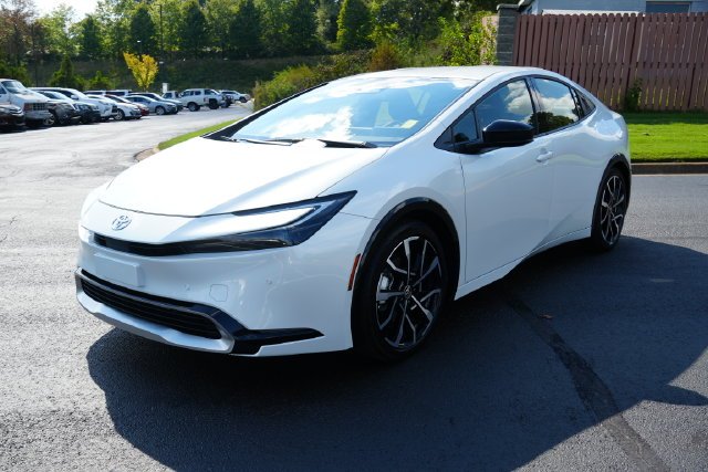 Certified Used 2026 Beige Toyota XSE image 3