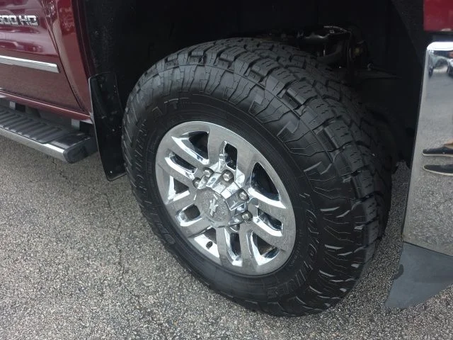 Used 2016 Red Chevrolet LTZ image 9