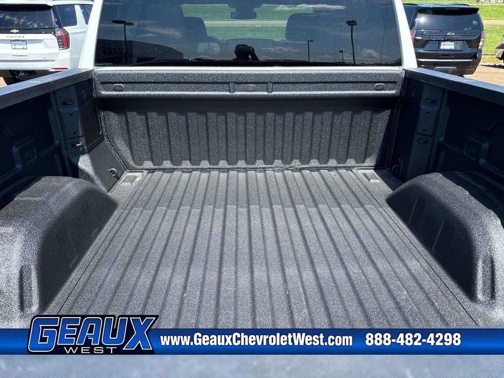 Used 2023 White Chevrolet LTZ image 15