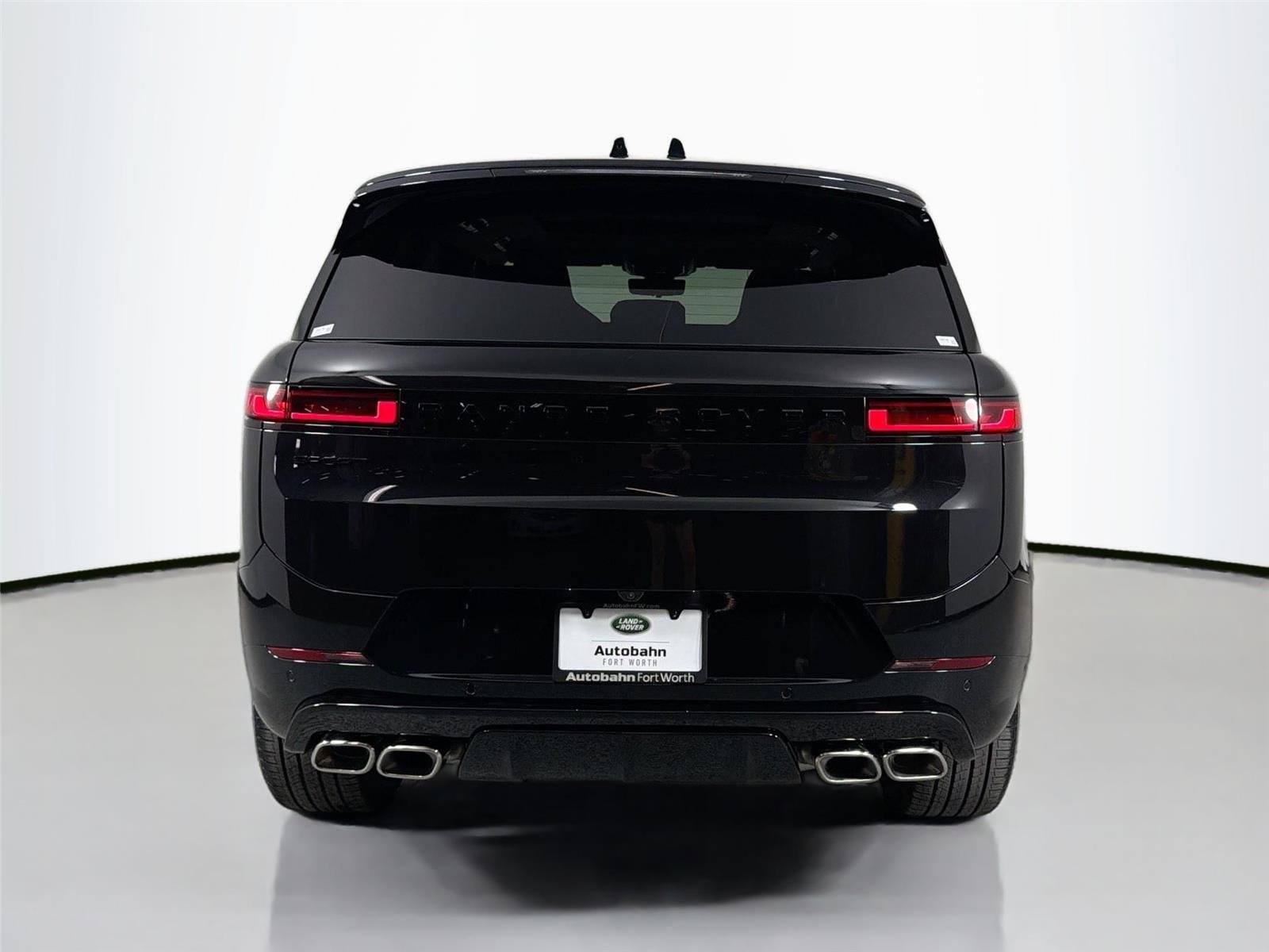 New 2026 Santorini Black Land Rover Autobiography V8 P530 image 6