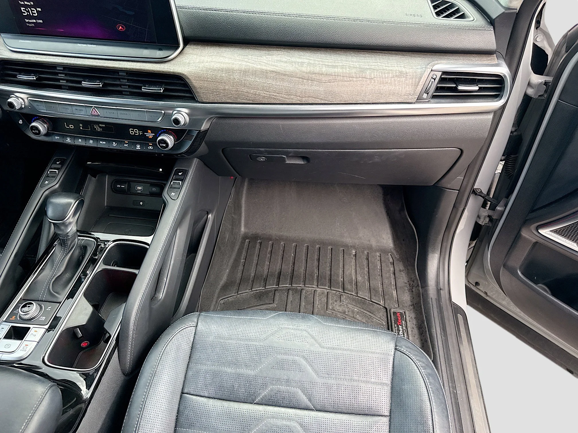 Used 2021 Wolf Gray Kia SX image 17
