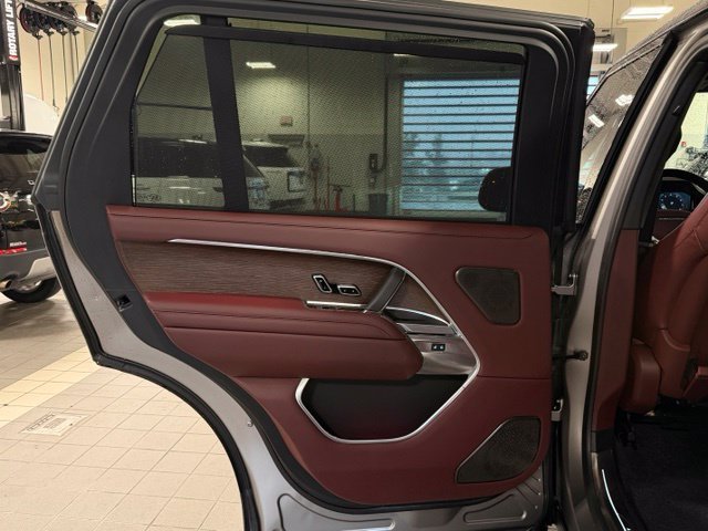 Used 2025 Silver Land Rover Autobiography image 26