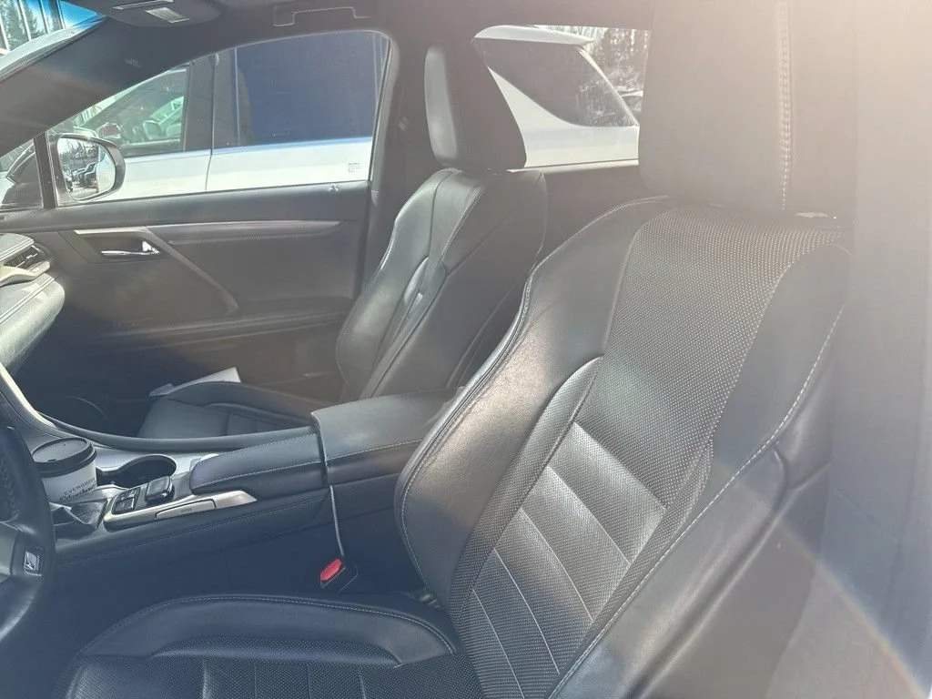 Used 2018 White Lexus 450h F Sport image 4