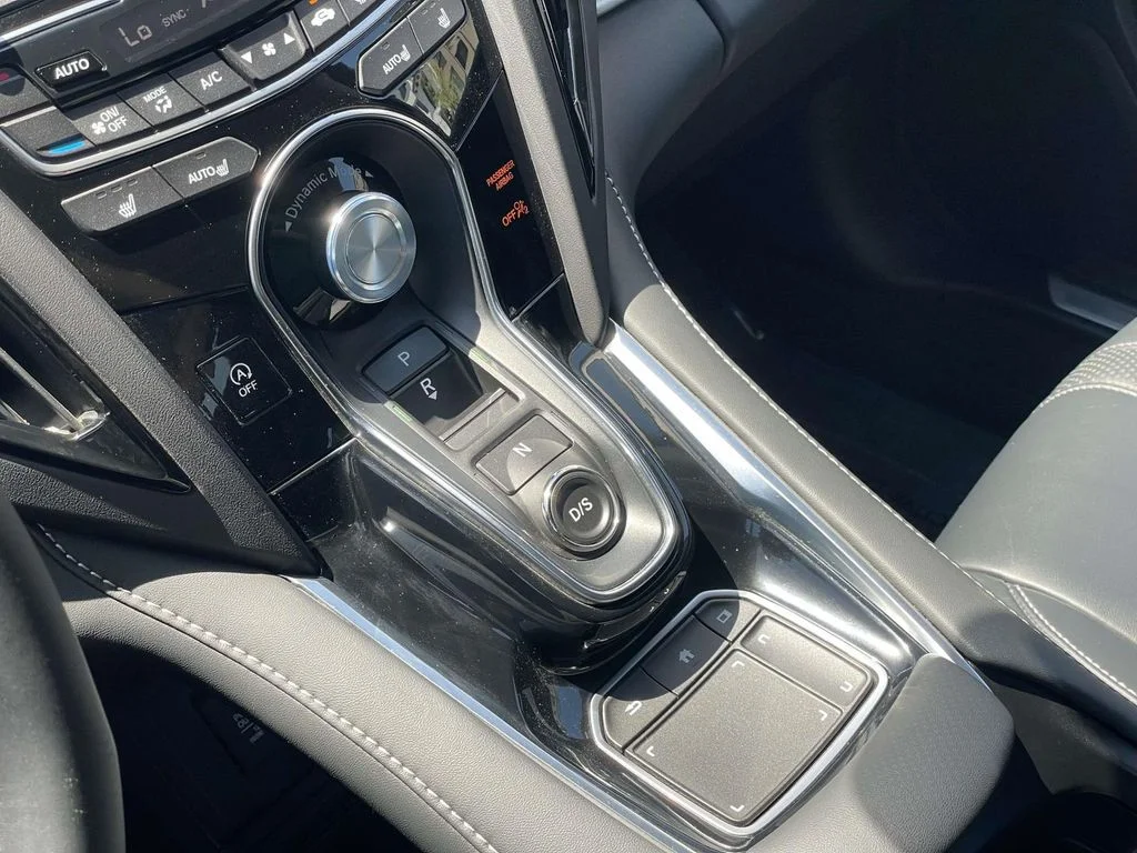 Used 2023 White Acura Technology Package image 17
