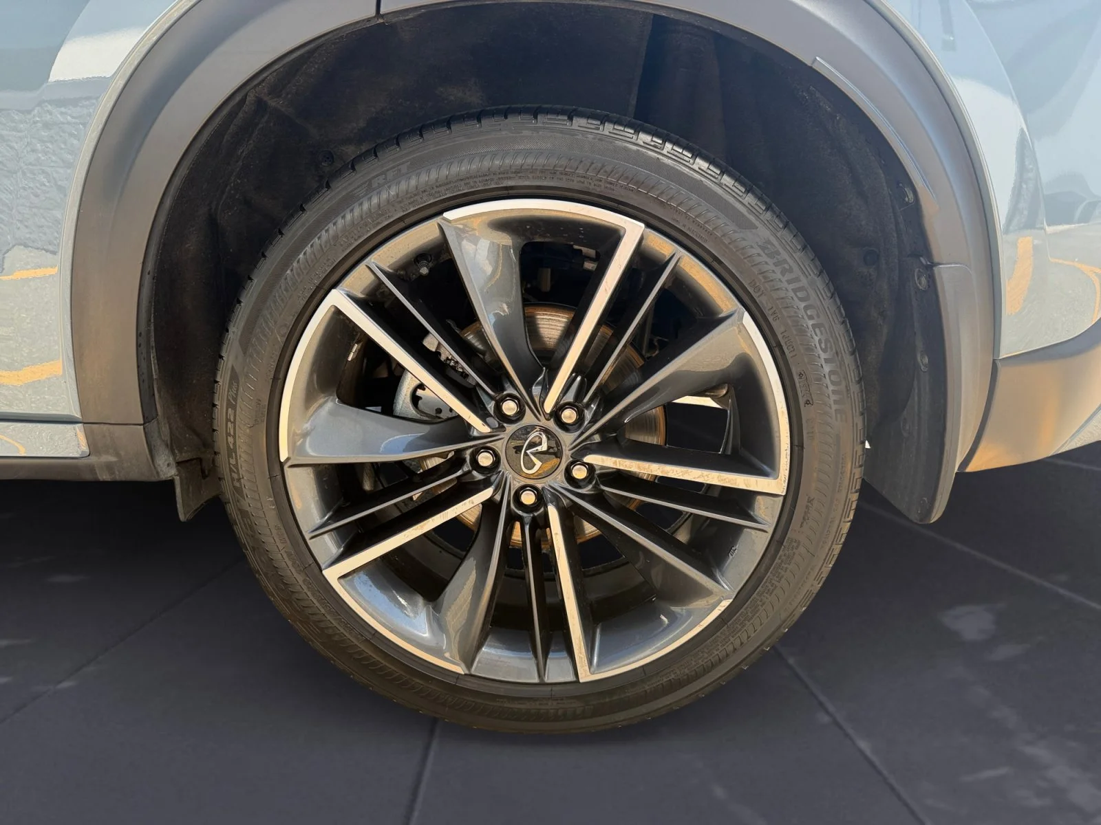 Used 2025 Slate Gray INFINITI LUXE image 47