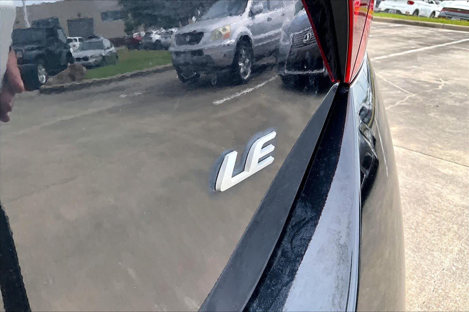 Used 2018 Black Sand Pearl Toyota LE image 9