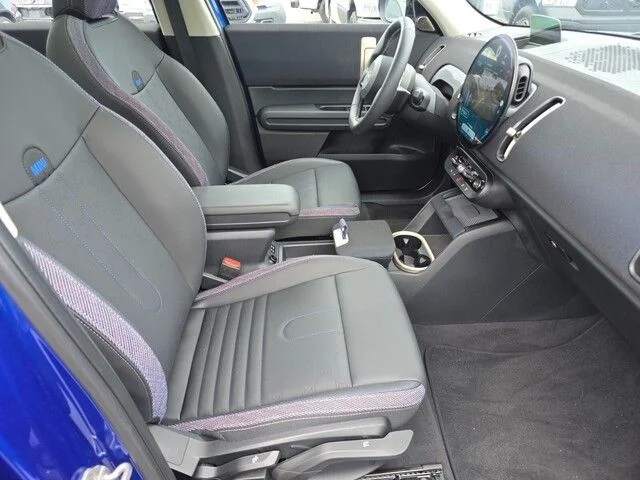 Used 2025 Blue MINI Cooper S ALL4 image 30