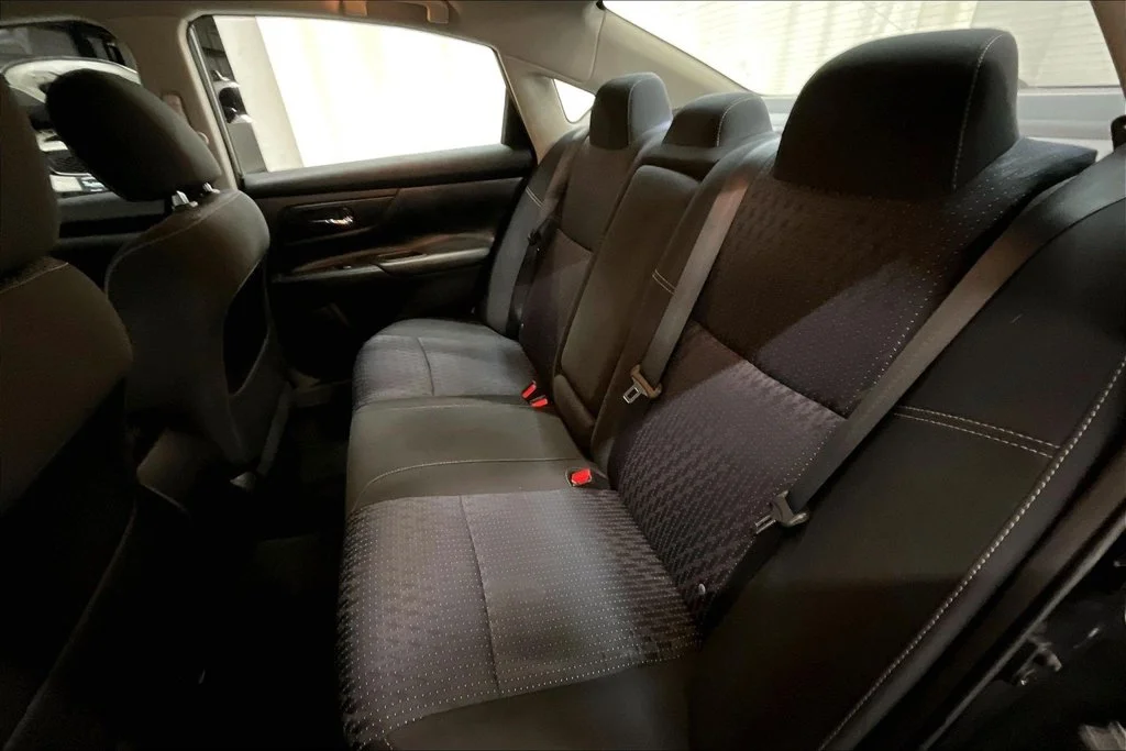 Used 2016 Black Nissan 2.5 S image 24