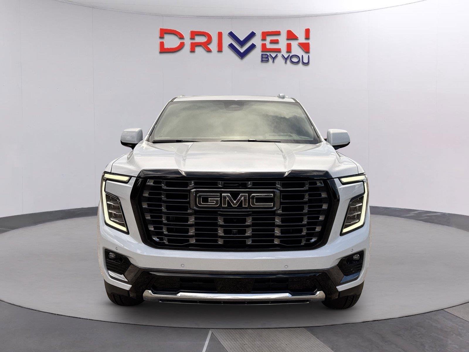 New 2026 Glacier White Tricoat GMC Denali Ultimate image 9