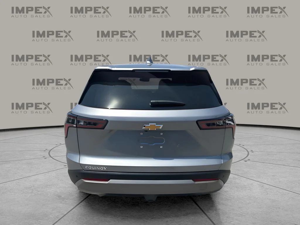 Used 2026 Gray Chevrolet LT image 4