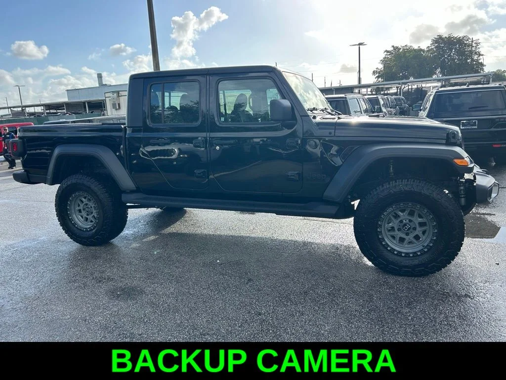 New 2026 Black Clear-Coat Exterior Paint Jeep Sport image 4