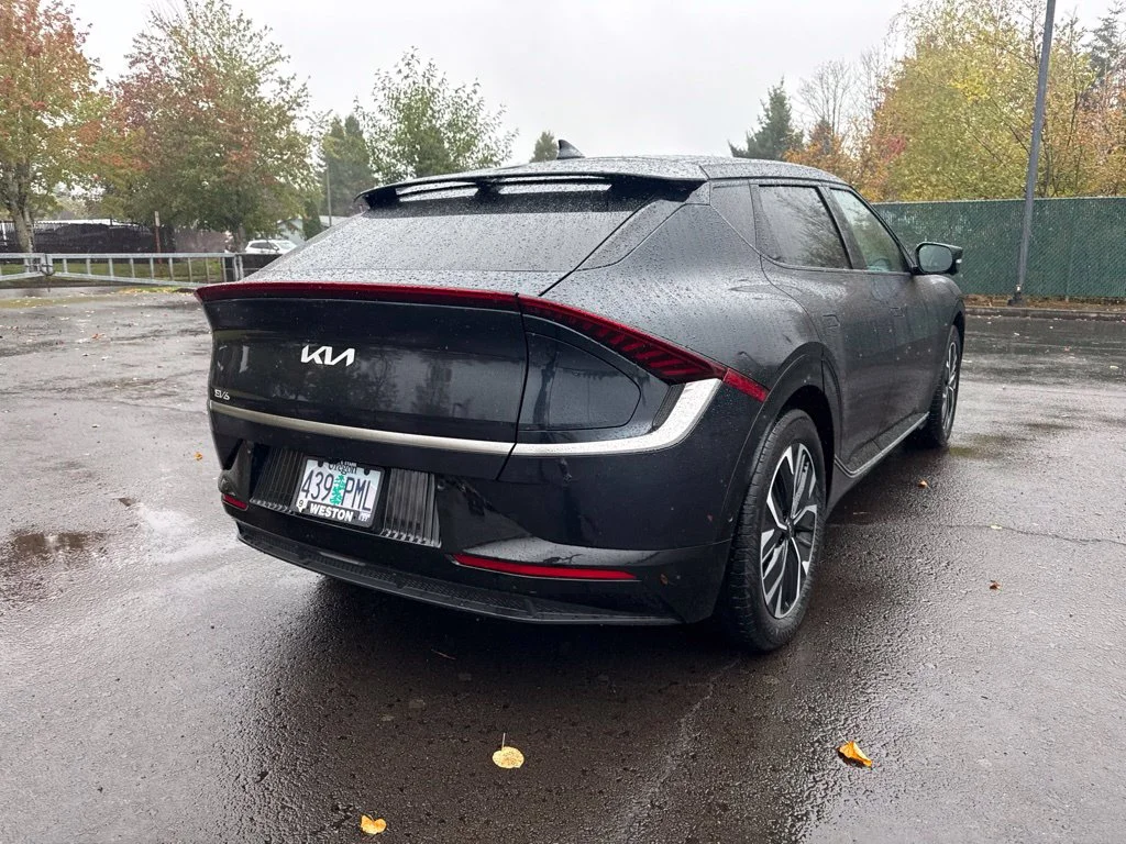 Used 2023 Blue Kia Wind image 7