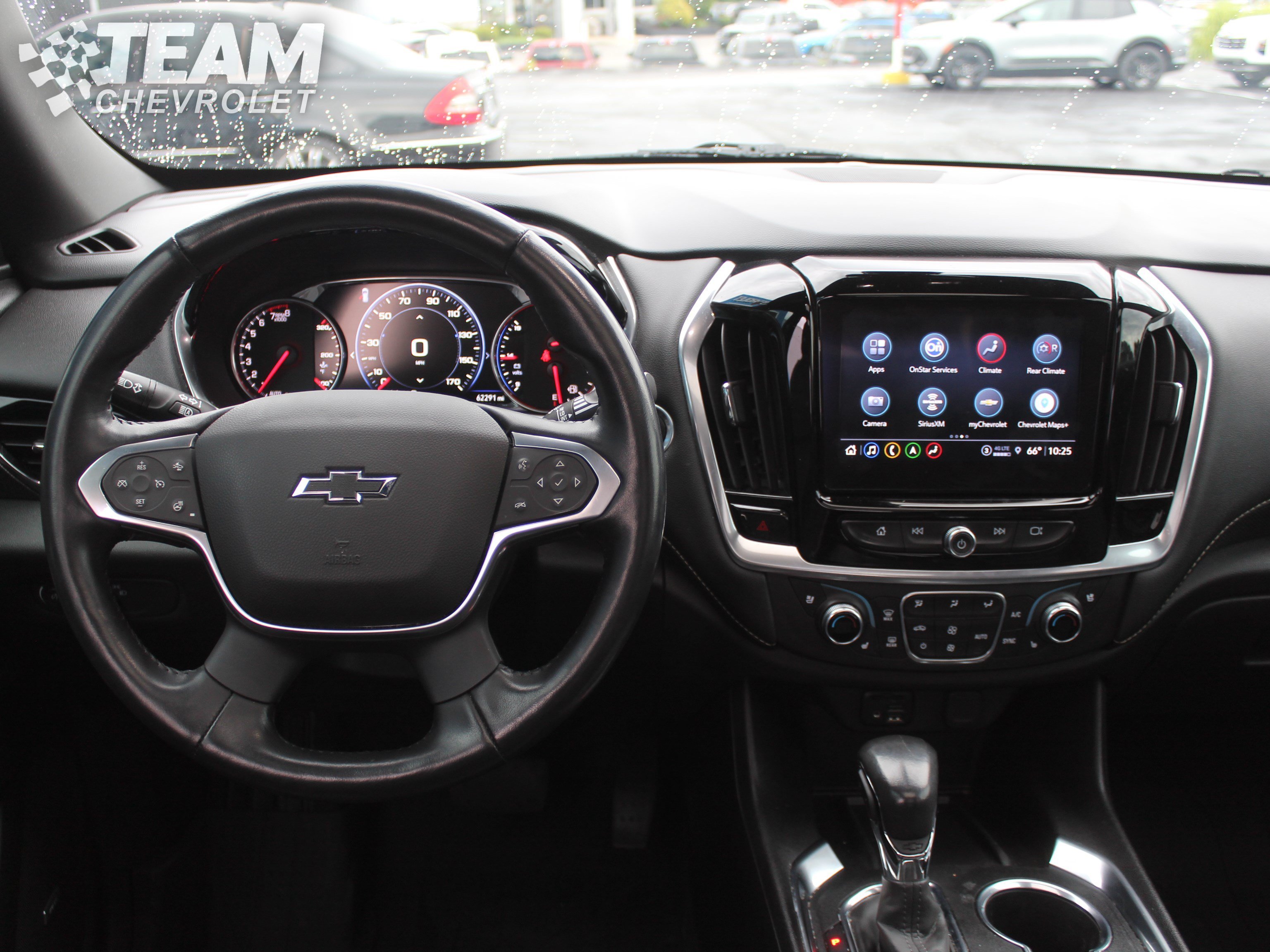 Used 2022 Iridescent Pearl Tricoat Chevrolet Premier image 14