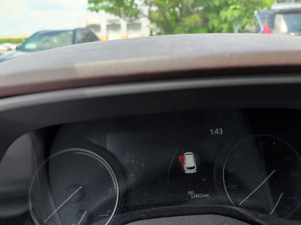Used 2021 Ruby Flare Pearl Toyota Platinum image 9