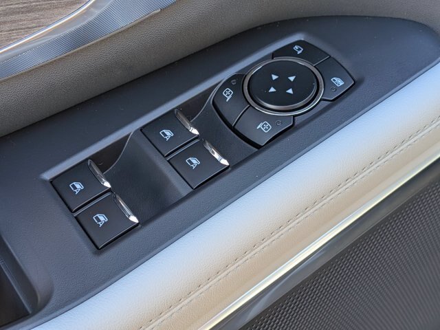 New 2025 Agate Black Metallic Ford Platinum® image 13