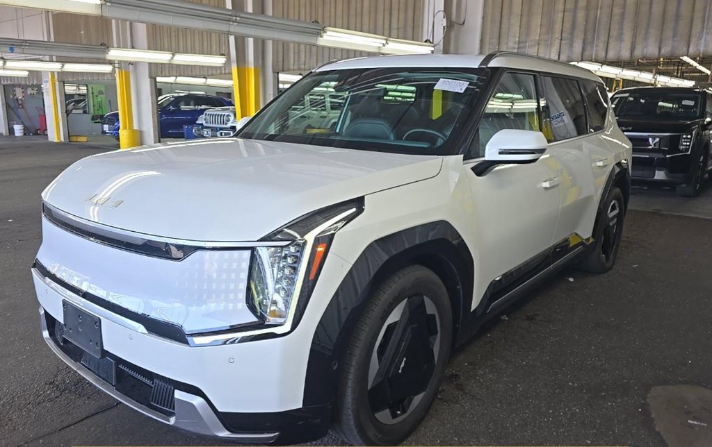 2024 Kia EV9 Land