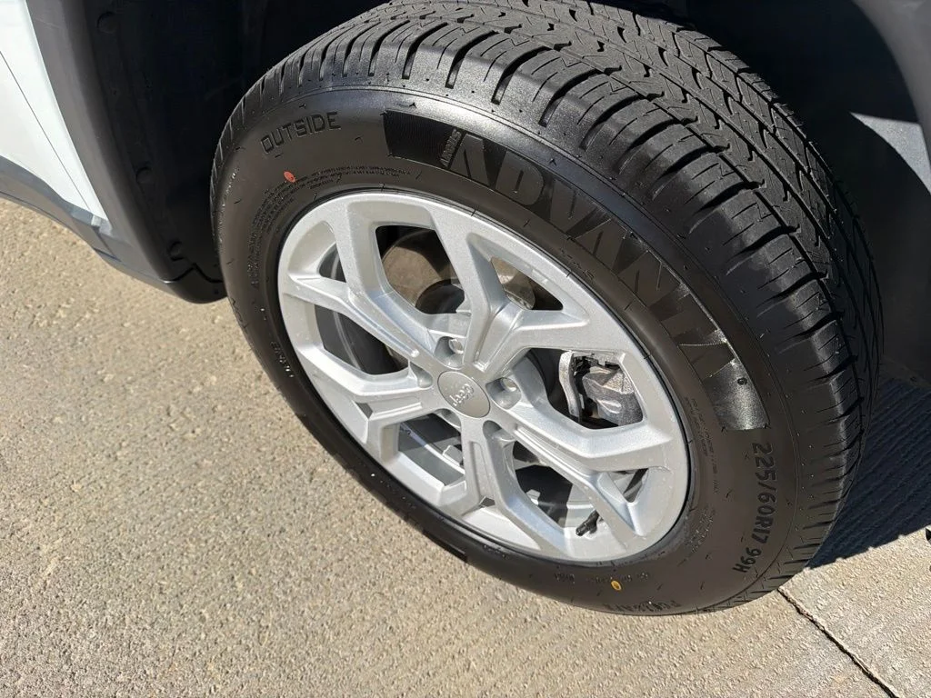 Used 2024 White Jeep Sport image 9