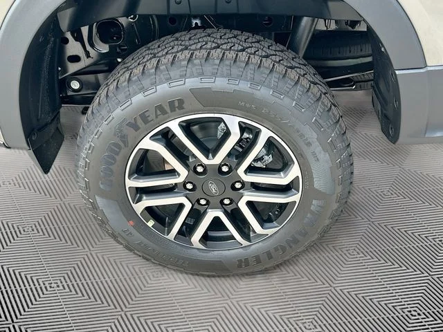 New 2026 Gray Ford Lariat image 19