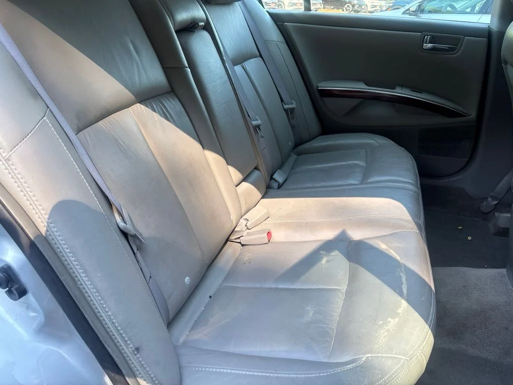 Used 2007 Silver Nissan 3.5 SL image 33