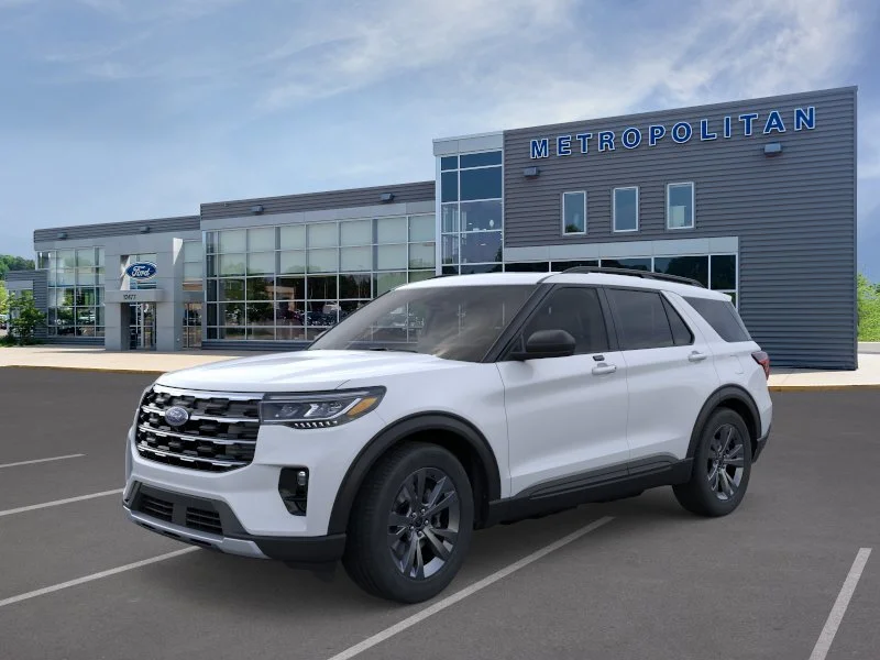 New 2026 Space White Metallic Ford Active image 1