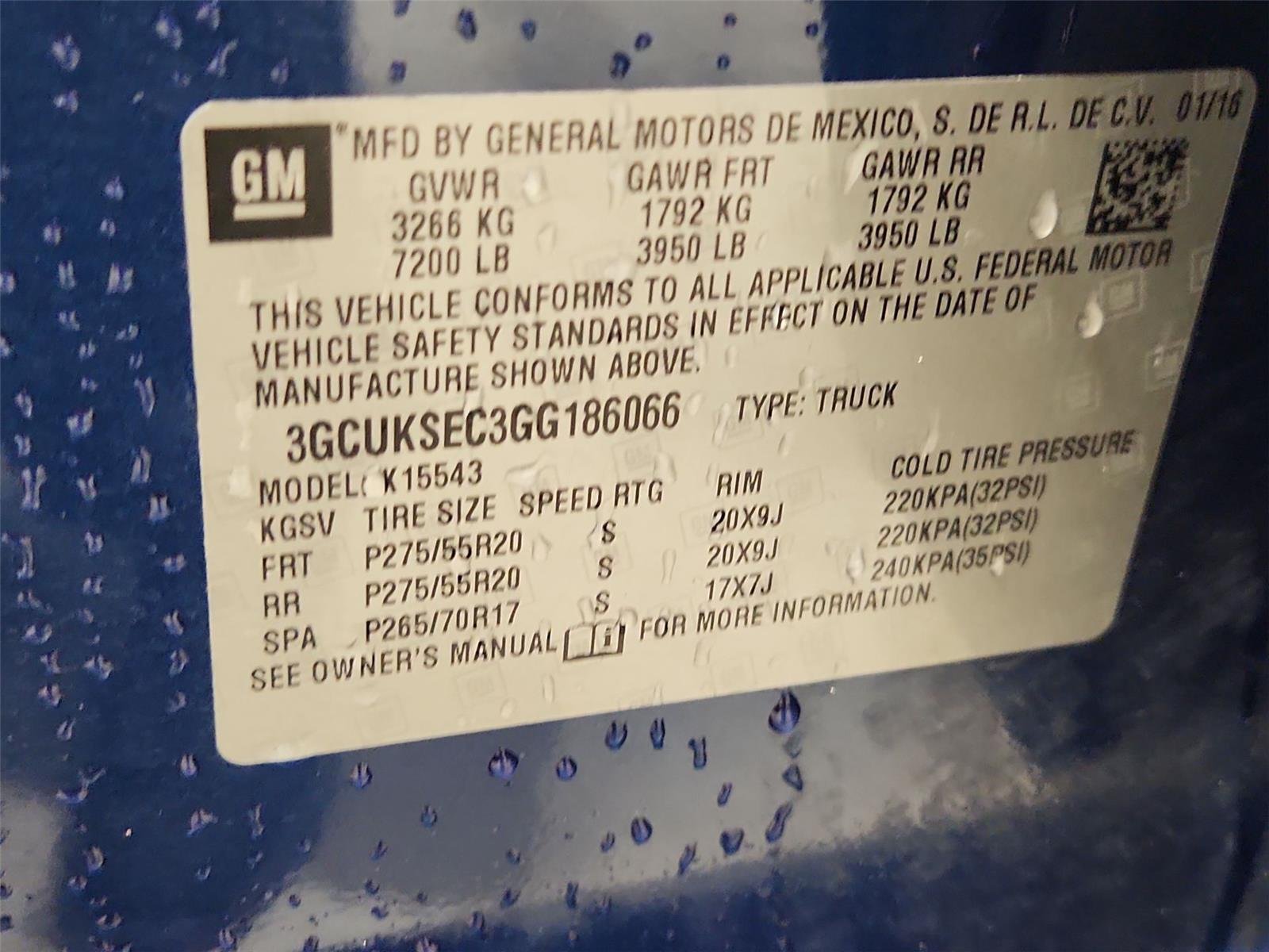 Used 2016 DEEP OCEAN BLUE METALLIC Chevrolet LTZ image 32