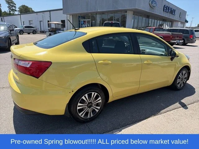 Used 2016 Yellow Kia LX image 15