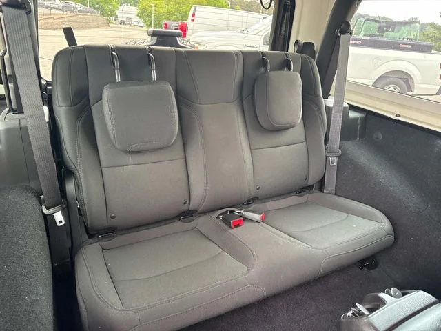Used 2018 Black Jeep Sport S image 21