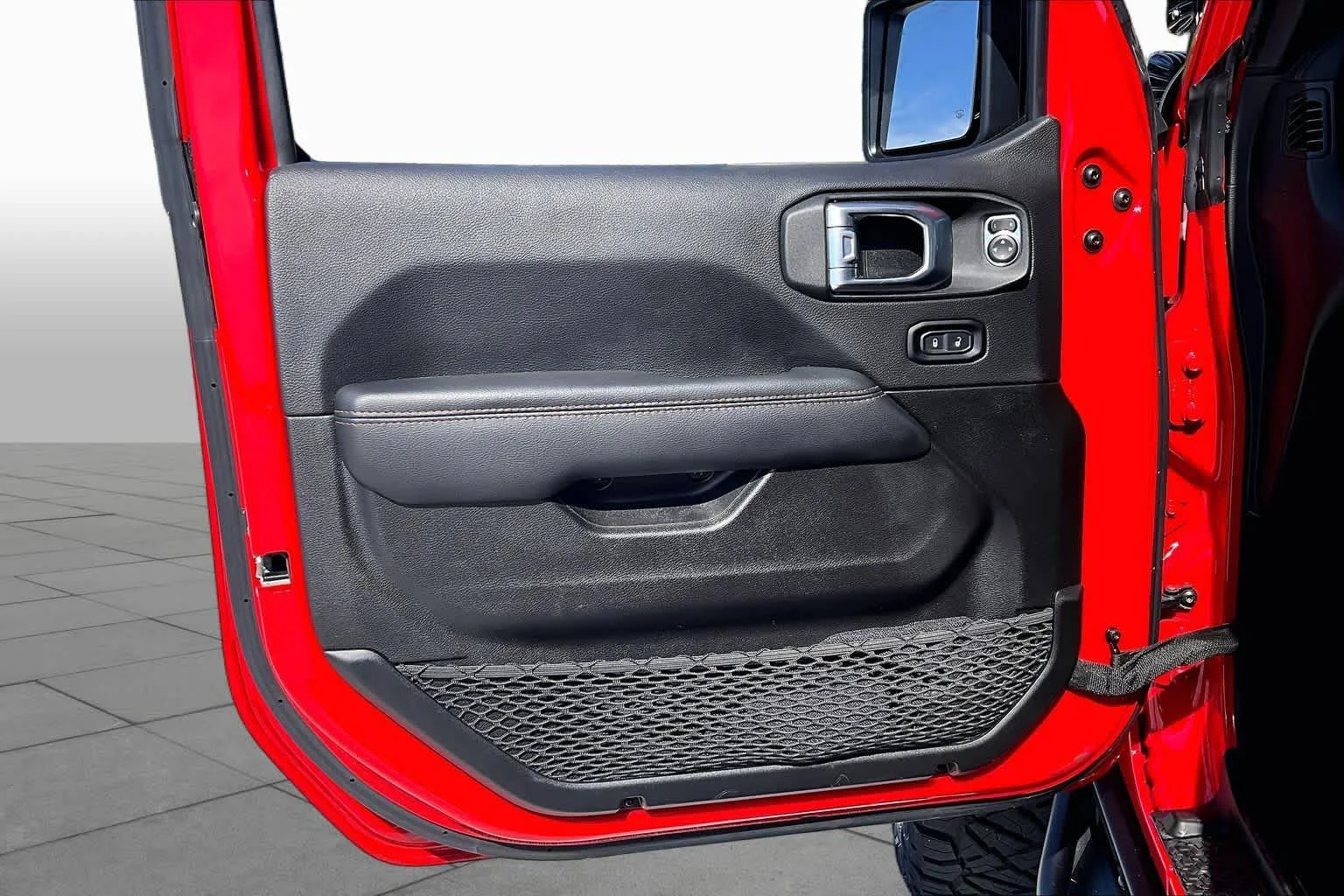 Used 2022 Firecracker Red Clearcoat Jeep Unlimited Rubicon 392 image 22