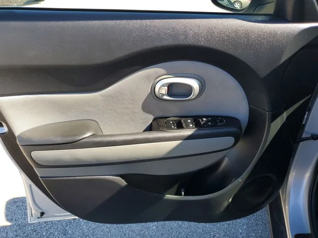 Used 2014 Silver Kia Plus image 20