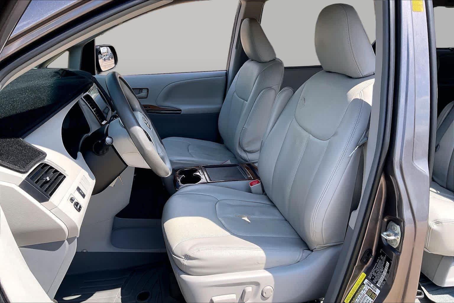 Used 2013 Predawn Gray Mica Toyota LE image 8