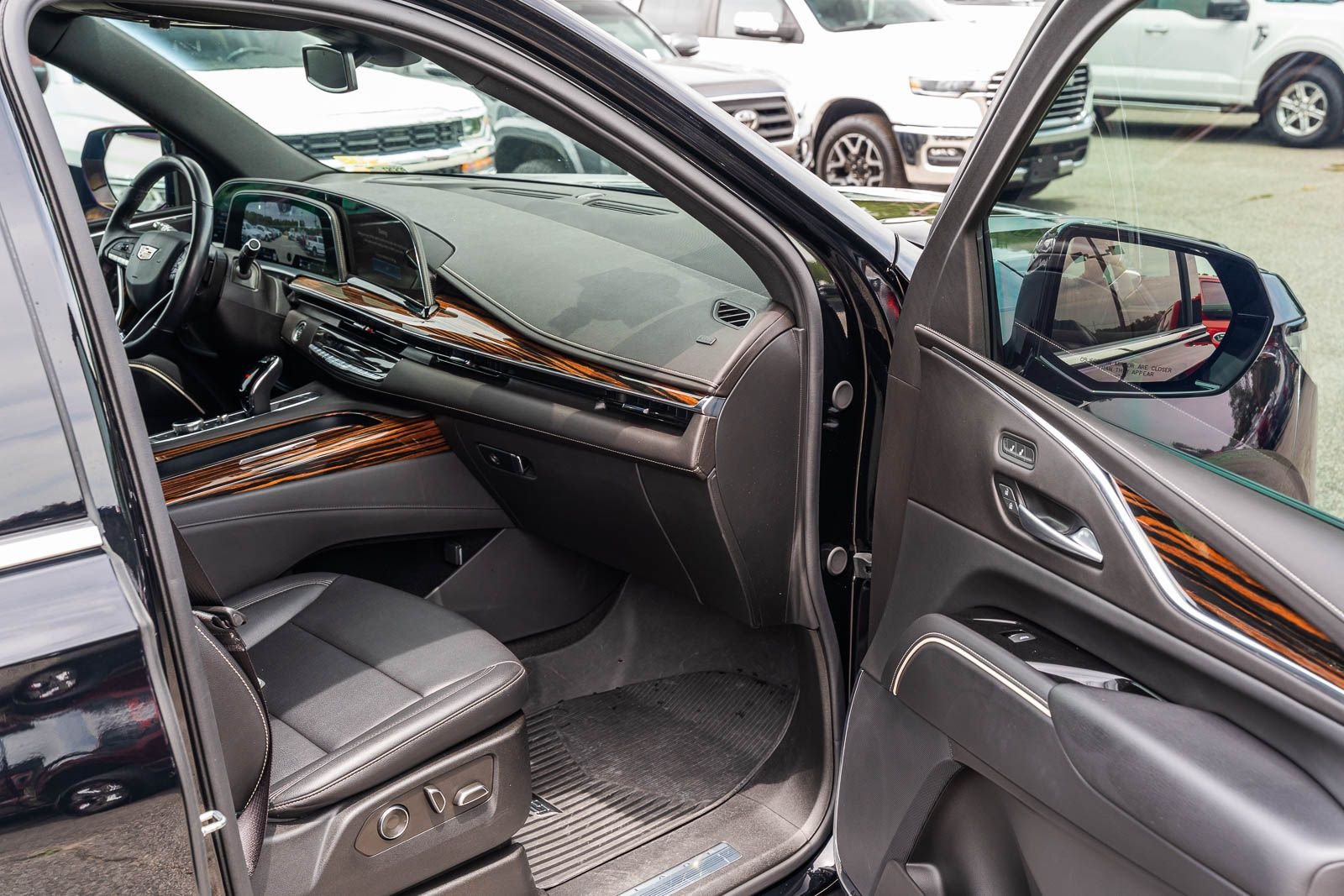 Used 2024 Black Cadillac Luxury image 10