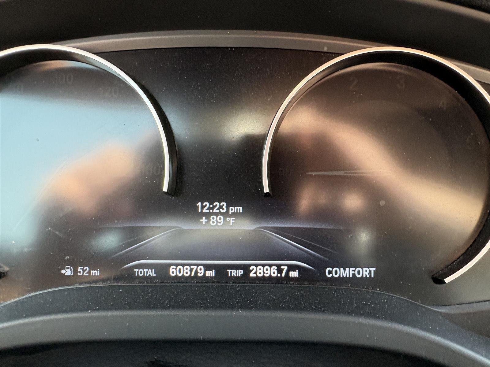 Used 2021 Dark Graphite Metallic BMW xDrive30i image 8
