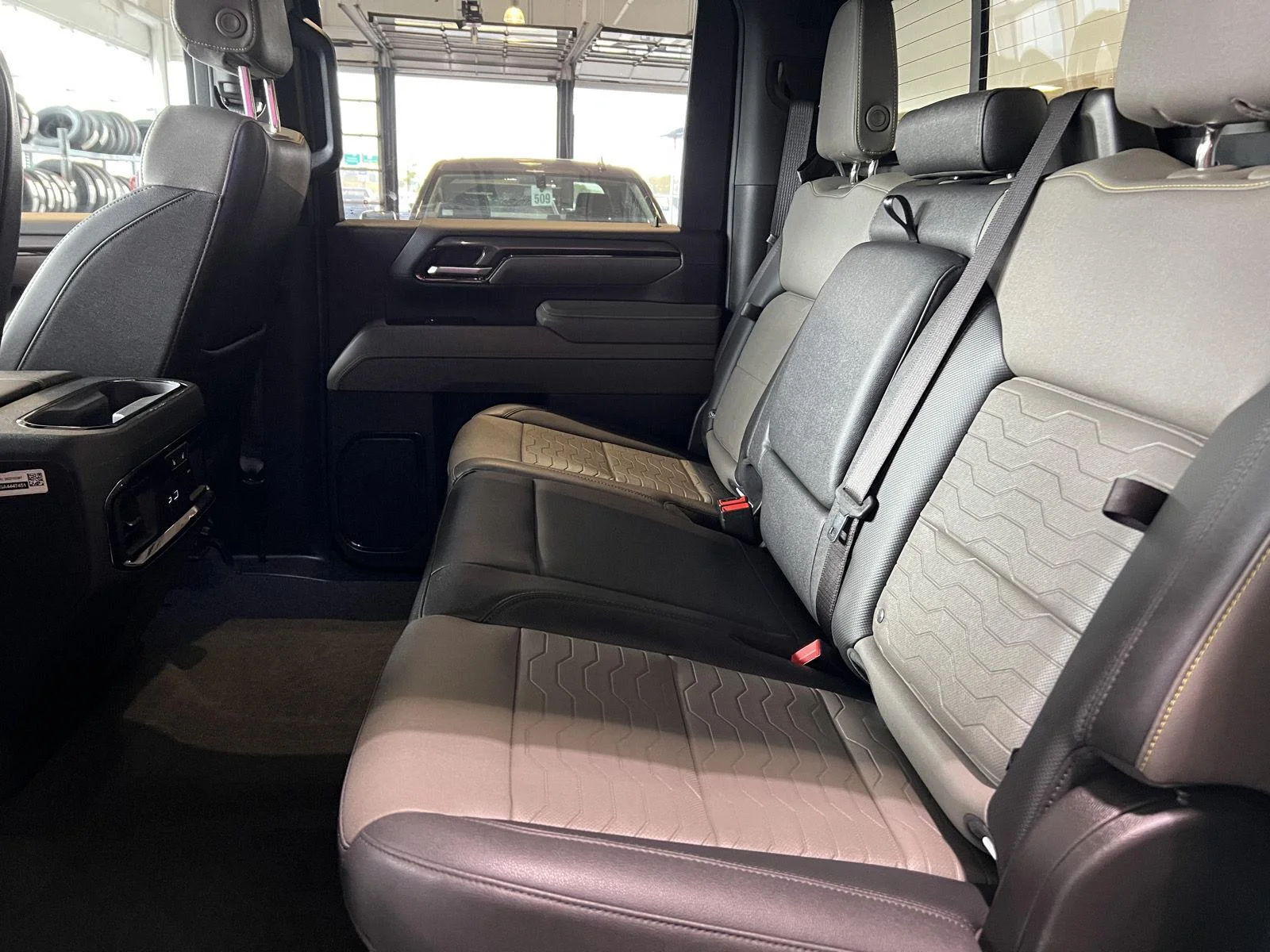 Used 2025 Summit White Chevrolet ZR2 image 18
