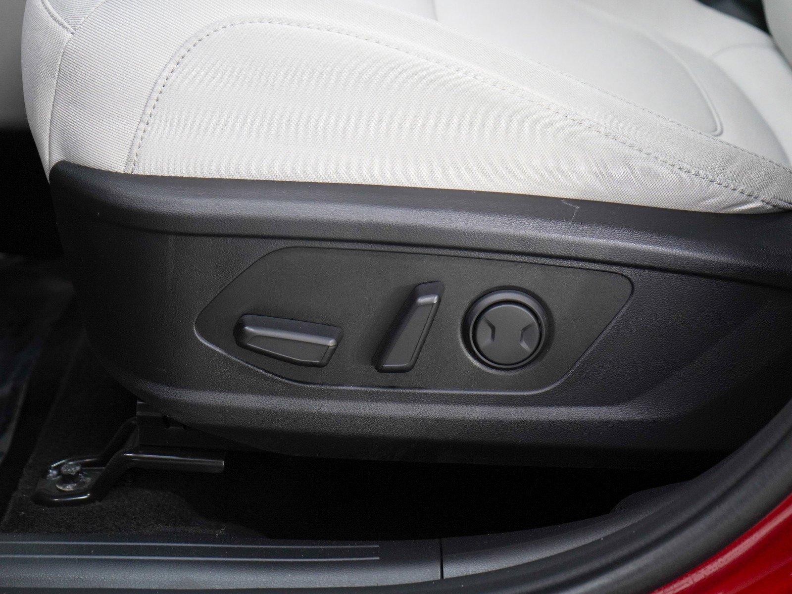Used 2025 Ultimate Red Hyundai Blue AWD image 23