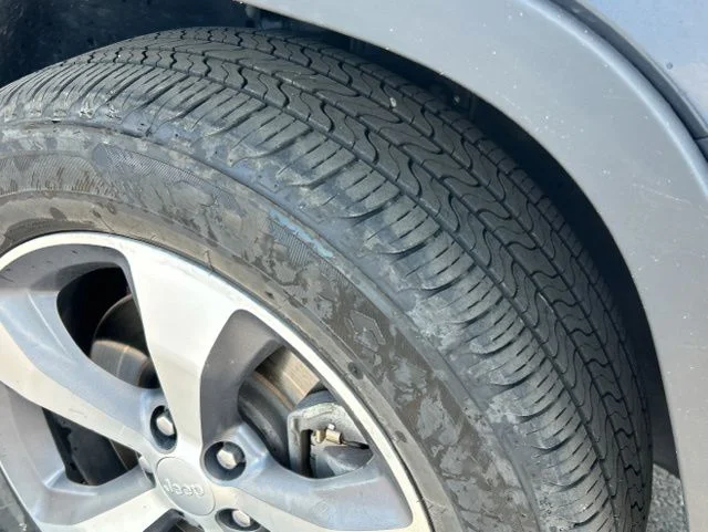 Used 2020 Blue Jeep Limited image 22