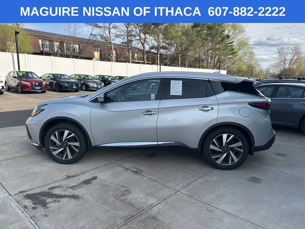 Used 2023 Silver Nissan SL image 8
