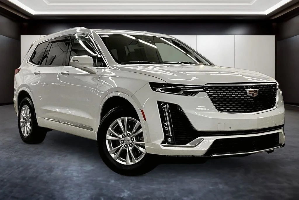 2025 Cadillac XT6 Luxury Auto 4WD's photo