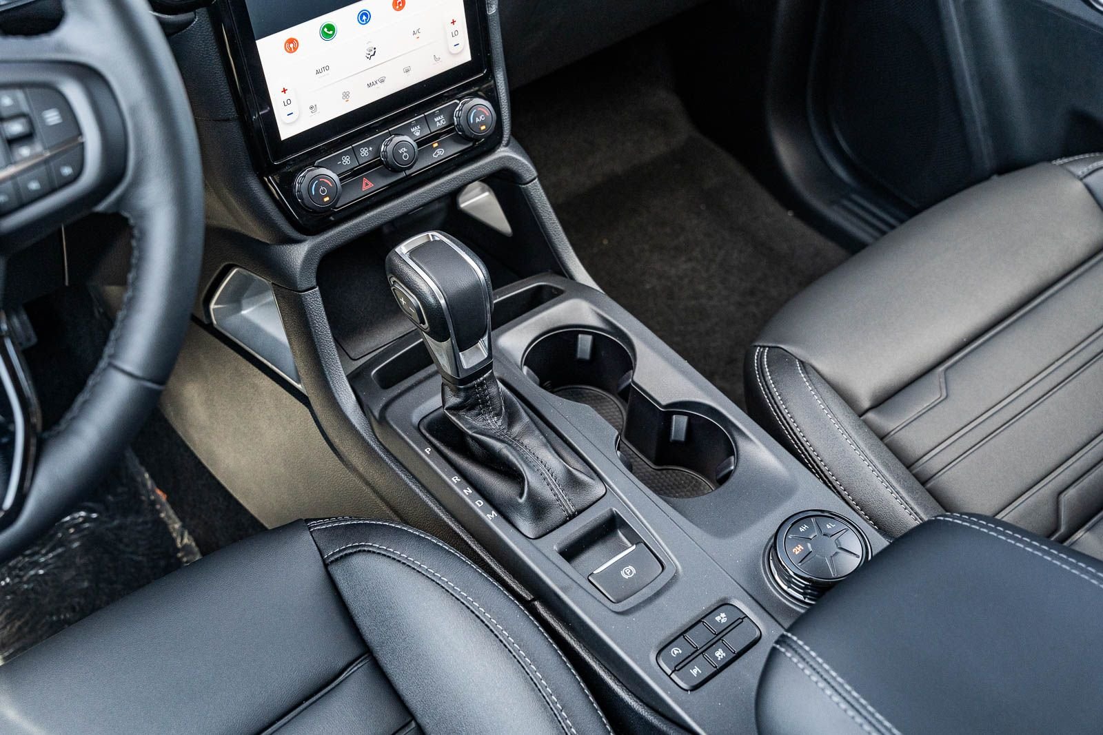New 2026 Oxford White Ford Lariat® image 21