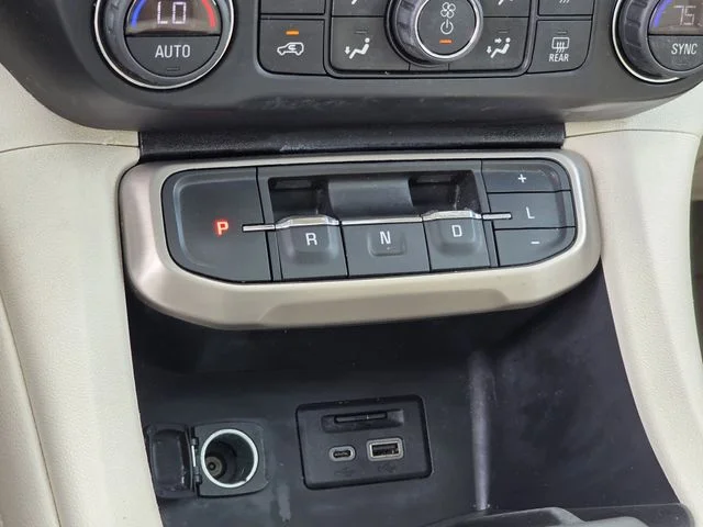 Certified Used 2020 White Frost Tri-Coat GMC Denali image 24